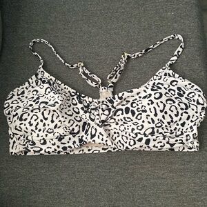 Gently used top piece swimwear black & cream from Kona Sol